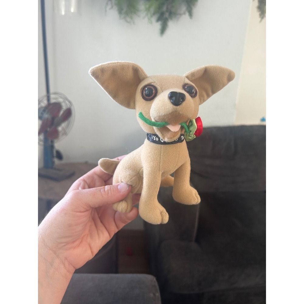 Vintage Taco Bell Chihuahua Plush Dog with Rose Yo Quiero Taco Bell Applause